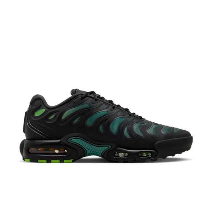 Nike Air Max Plus Drift
"Black & Green Strike"