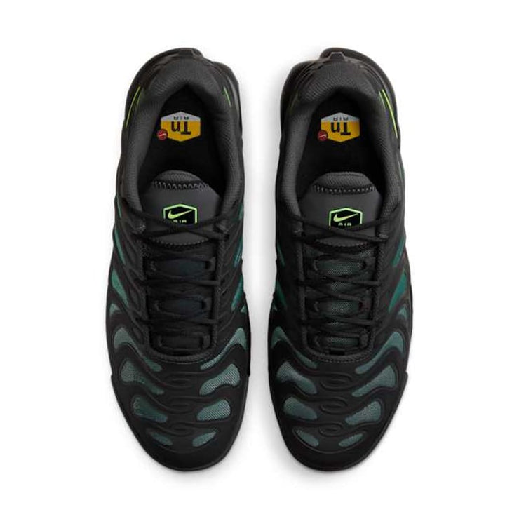Nike Air Max Plus Drift
"Black & Green Strike"